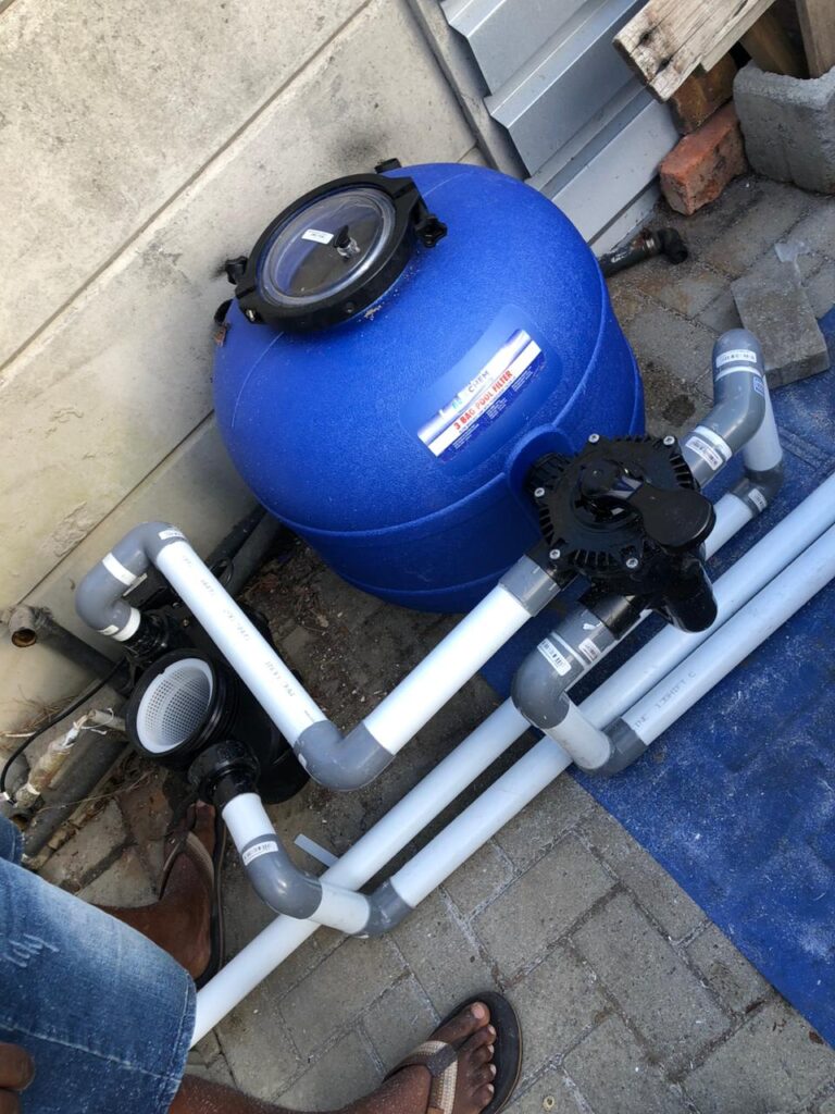 How to Clean Pool Filters Without Damage?