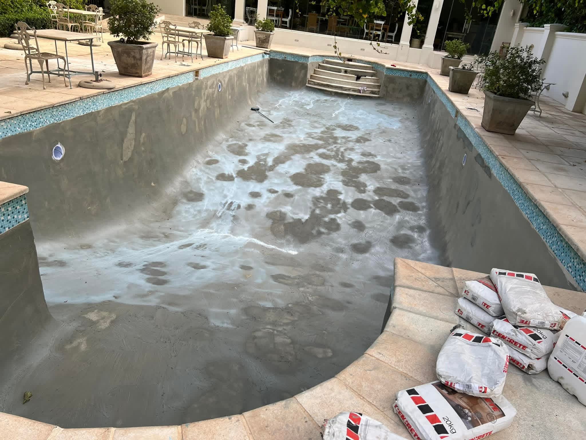 GUNITE POOL RELINING IN GRABOUW | Gibbs Pools GUNITE POOL RELINING IN GRABOUW - Gibbs Pools Cape Town