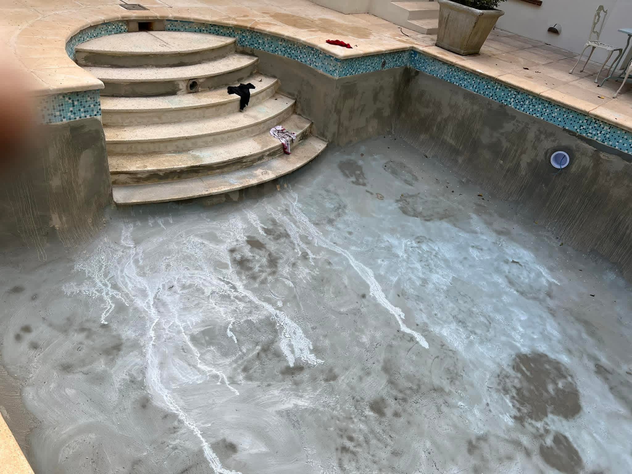 GUNITE POOL RELINING IN GRABOUW | Gibbs Pools GUNITE POOL RELINING IN GRABOUW - Gibbs Pools Cape Town