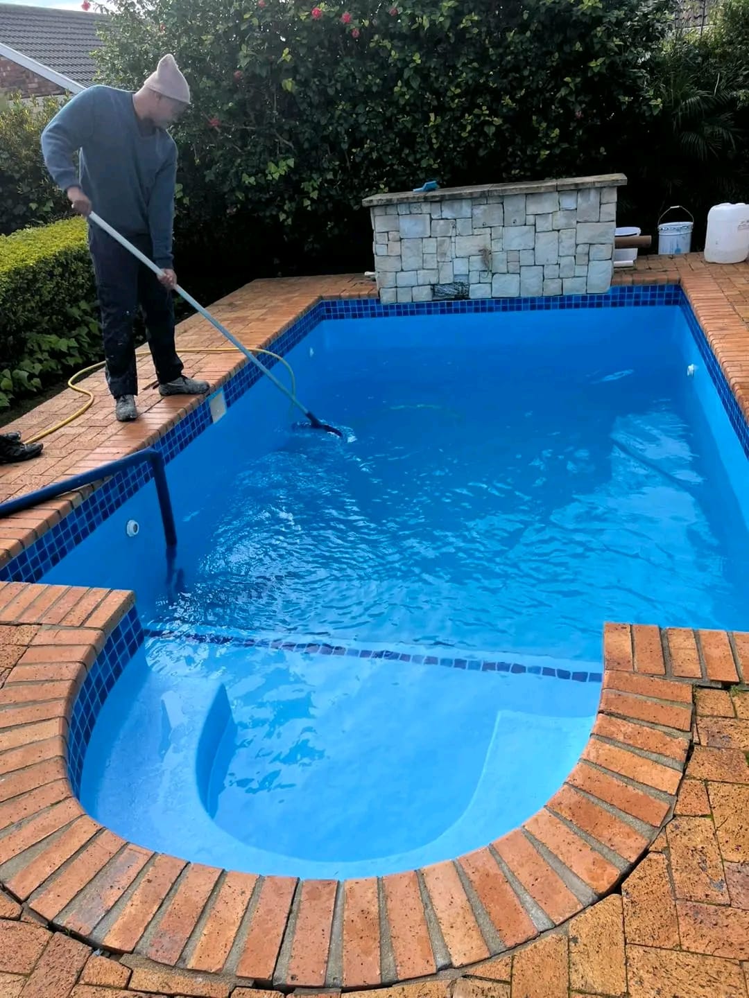 RONDEBOSCH POOL RELINING – 15m x 7m FOR R80,000