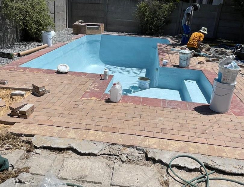 pool relining Kraaifontein in progress - lining the pool and laying new paving