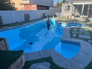 Gibbs Pools team filling the relined 10x5m Kuilsriver pool